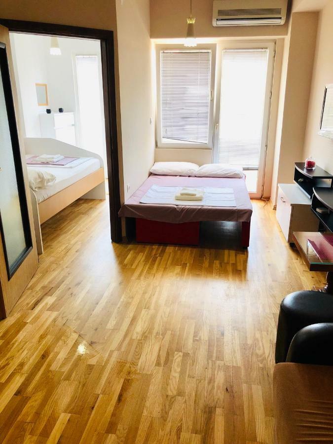 Baron Appartement Ohrid Buitenkant foto